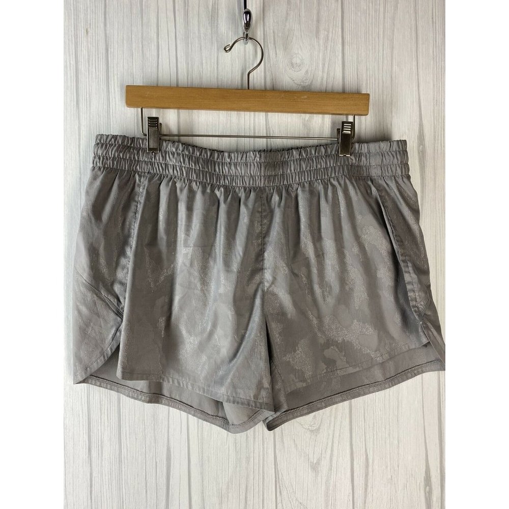 Athleta Women's XL Gray Camo Racer Run Short